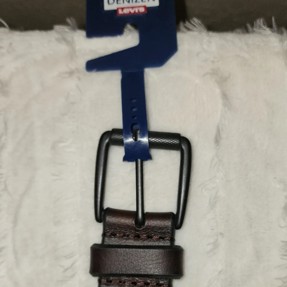 Men's Levi’s Leather Brown Belt